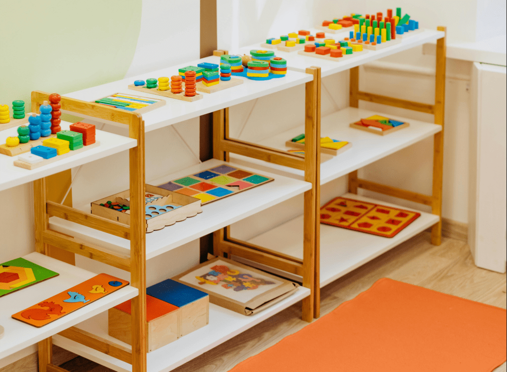 How to Set Up a Montessori Playroom at Home on Any&nbsp;Budget